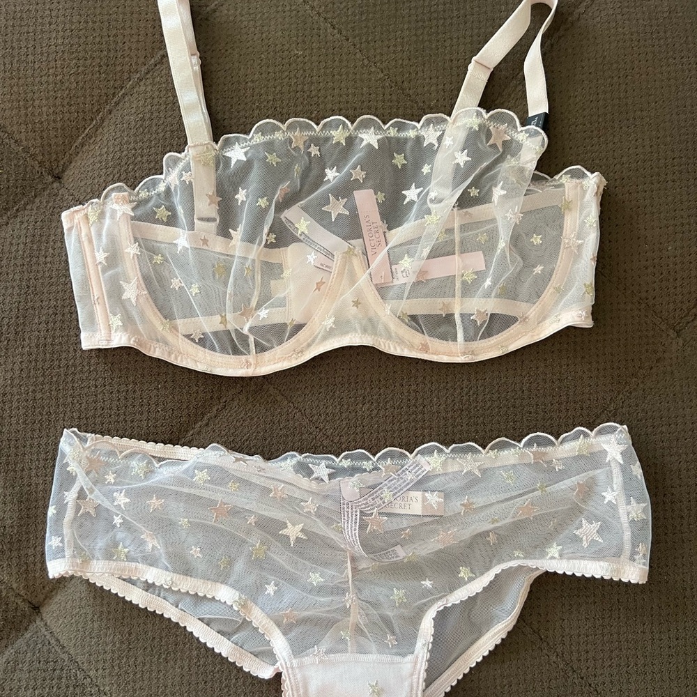 NWT Victoria Secret Sheer Star-Patterned Bra Panty set